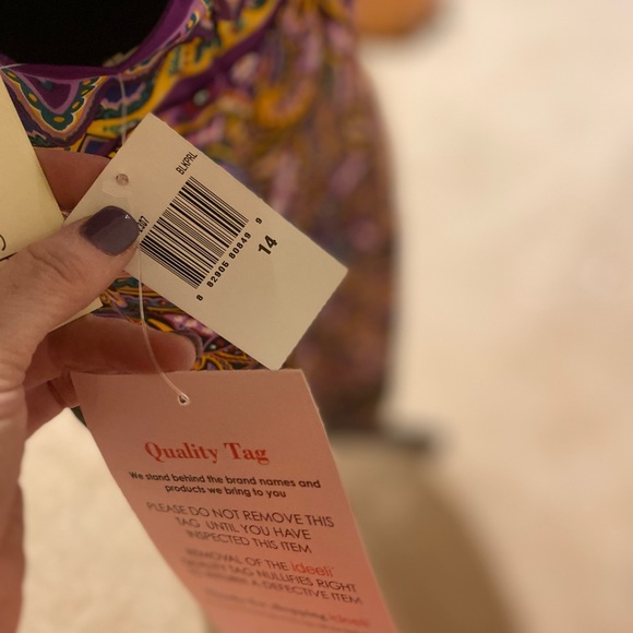 ECI new york.  Fun and flirty dress.  Perfect for summer - Picture 4 of 5